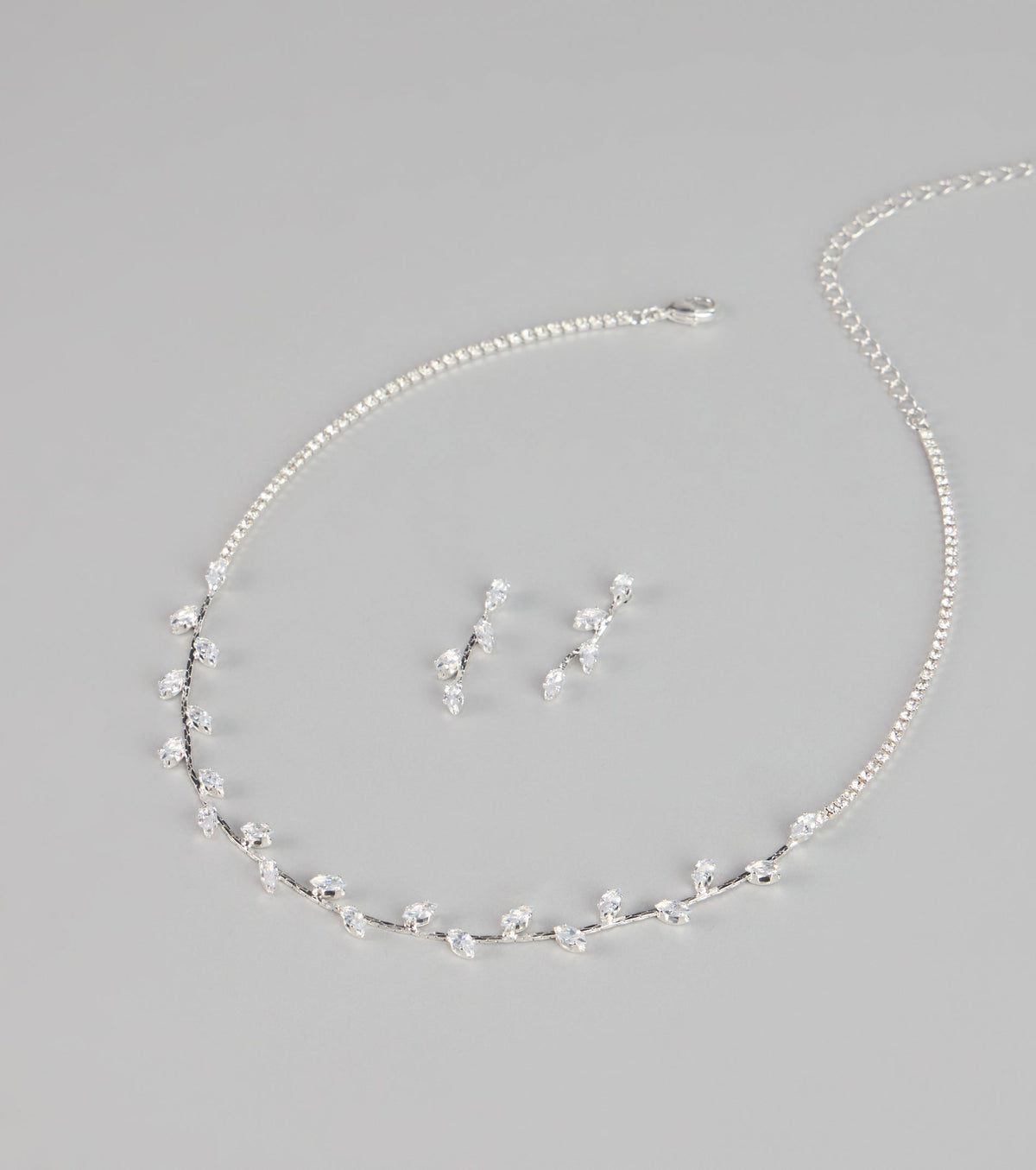 Dainty Shine Rhinestone Necklace And Earrings Set