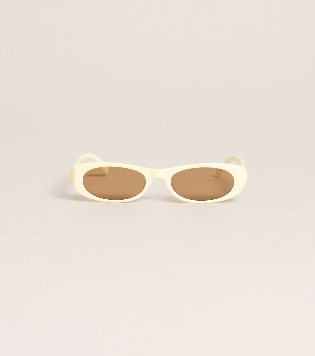 Sleek Retro Vibe Oval Sunglasses